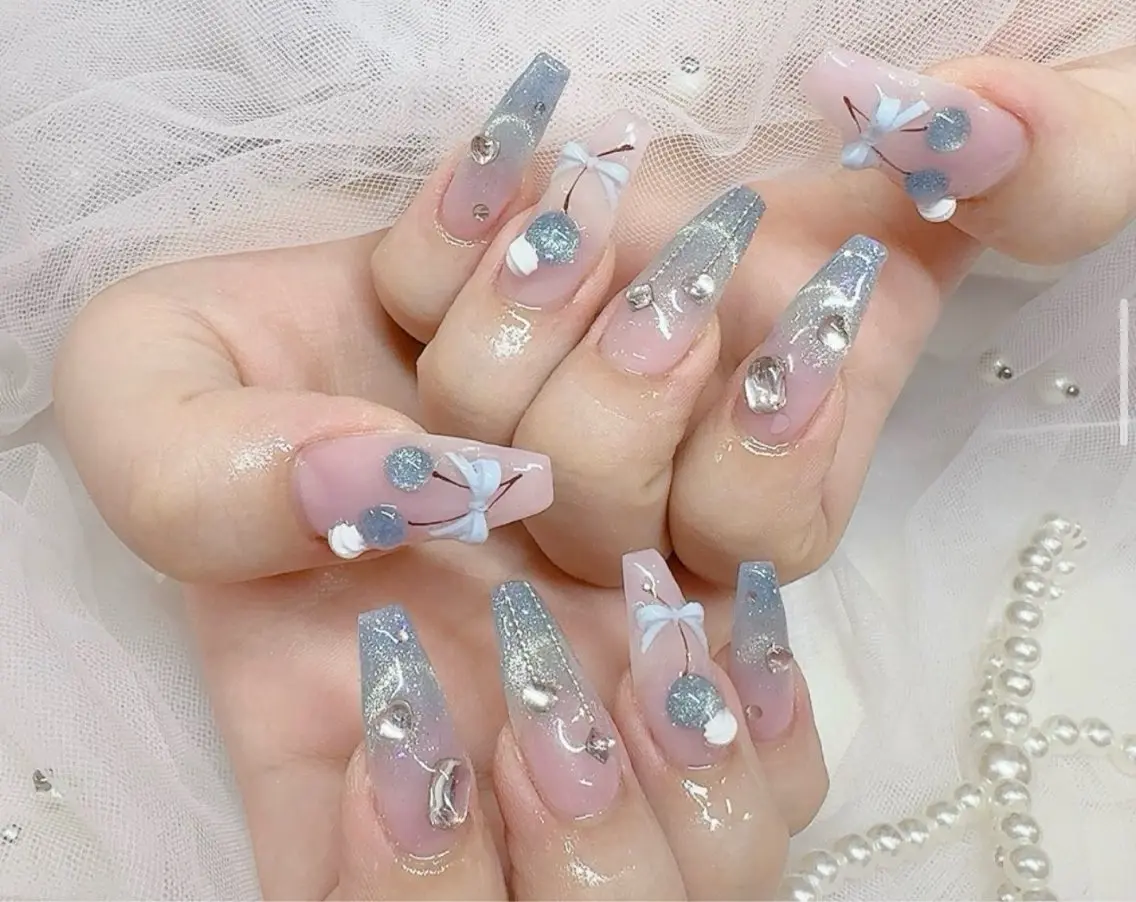 ネイル チークネイル 長さ出し フラッシュネイル フレンチネイル グラデーション ハンドネイル Lenie Nail Salonのネイルデザイン