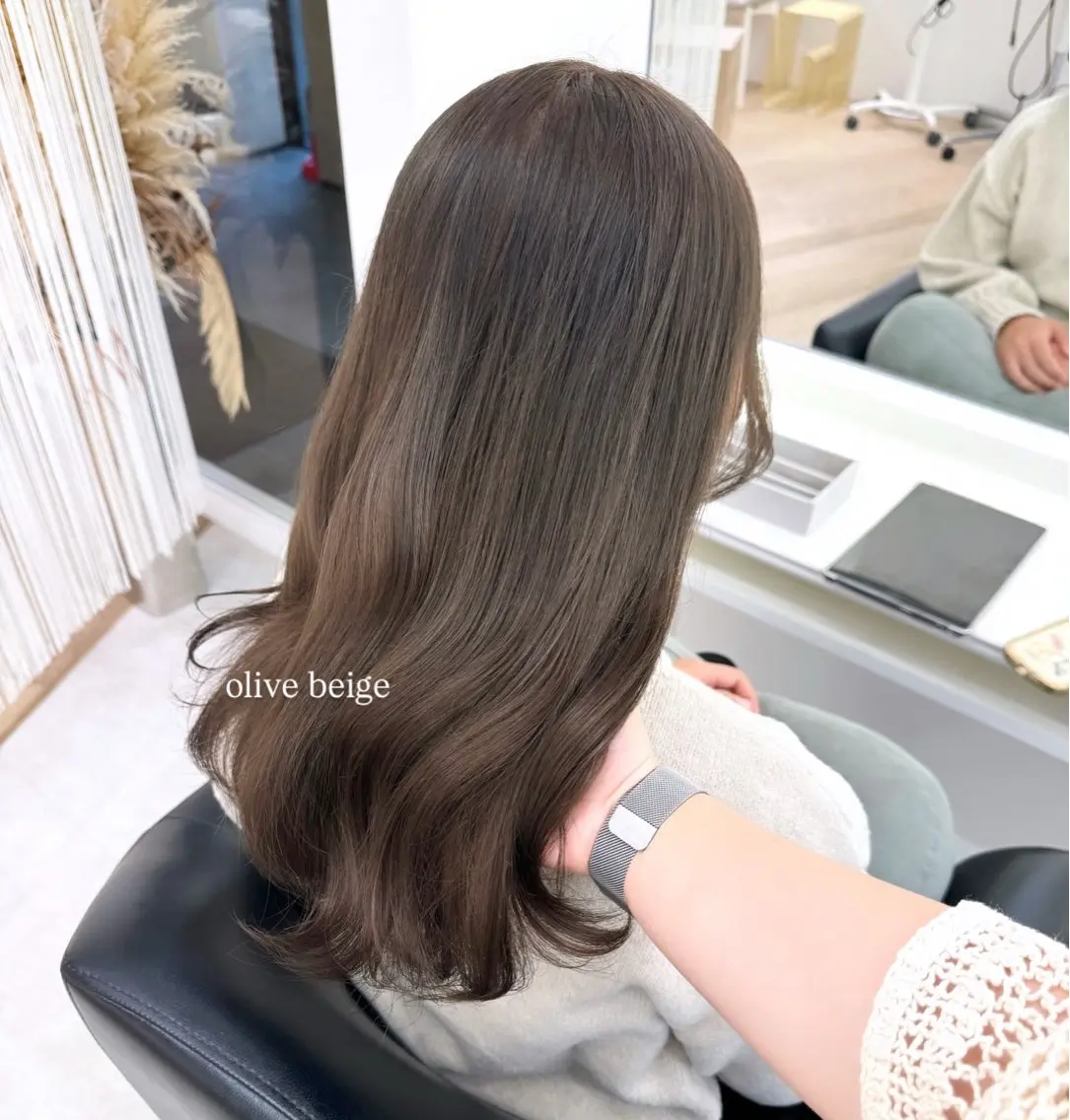 ロング カラー オリーブカラー ヘアカラー Parve Mix/ 平 奈果🎀のヘアスタイル