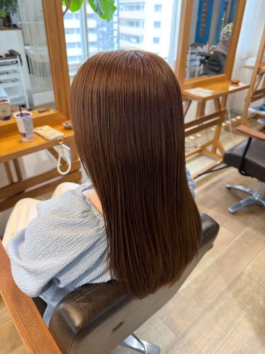 セミロング ヘアカラー トリートメント ヘッドスパ RENA|透明感 カラー×癒しスパのヘアスタイル
