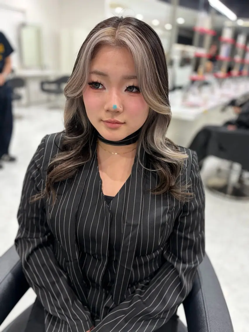 ロング カラー ヘアアレンジ ヘアカラー トリートメント ヘアセット 透明感💕今っぽ似合 わせ𝐍𝐨. 𝟏のヘアスタイル