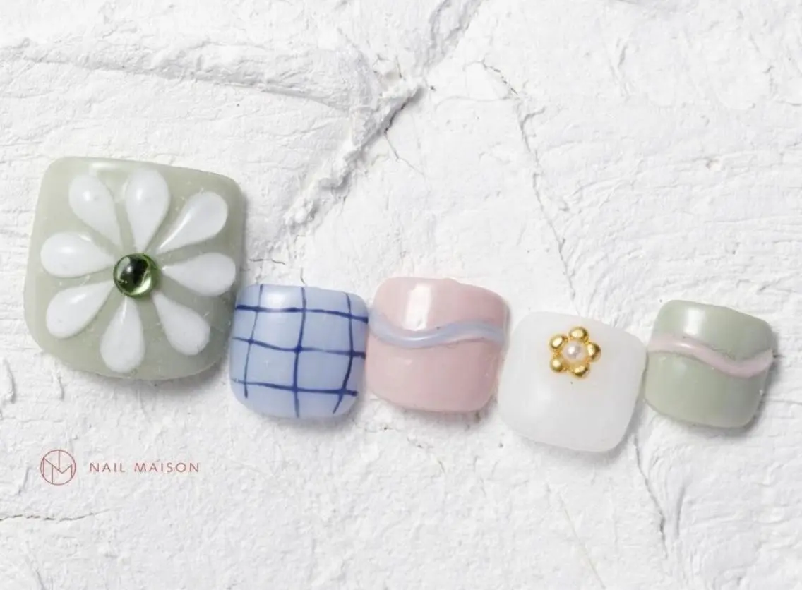 ネイル i nails 横浜WESTのネイルデザイン