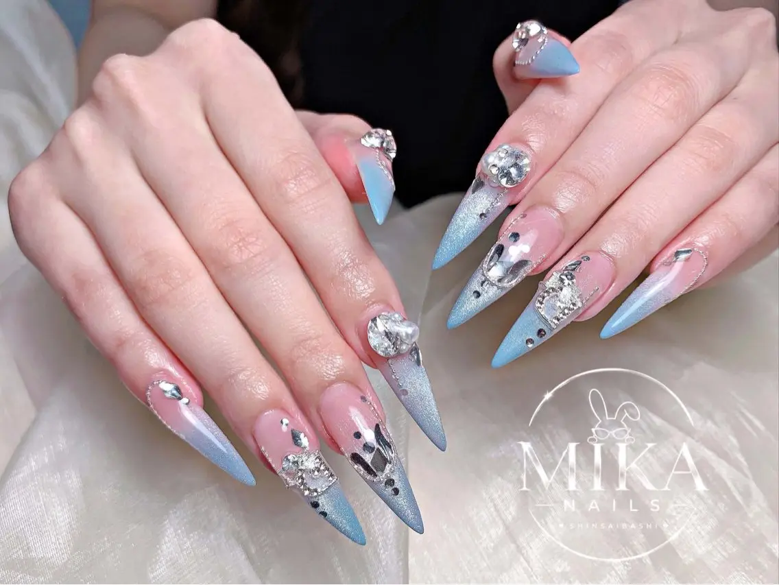 ネイル アートネイル チークネイル ドット フットネイル フレンチネイル ハンドネイル フットネイル 🌱Rina🎀 Mikaのネイルデザイン