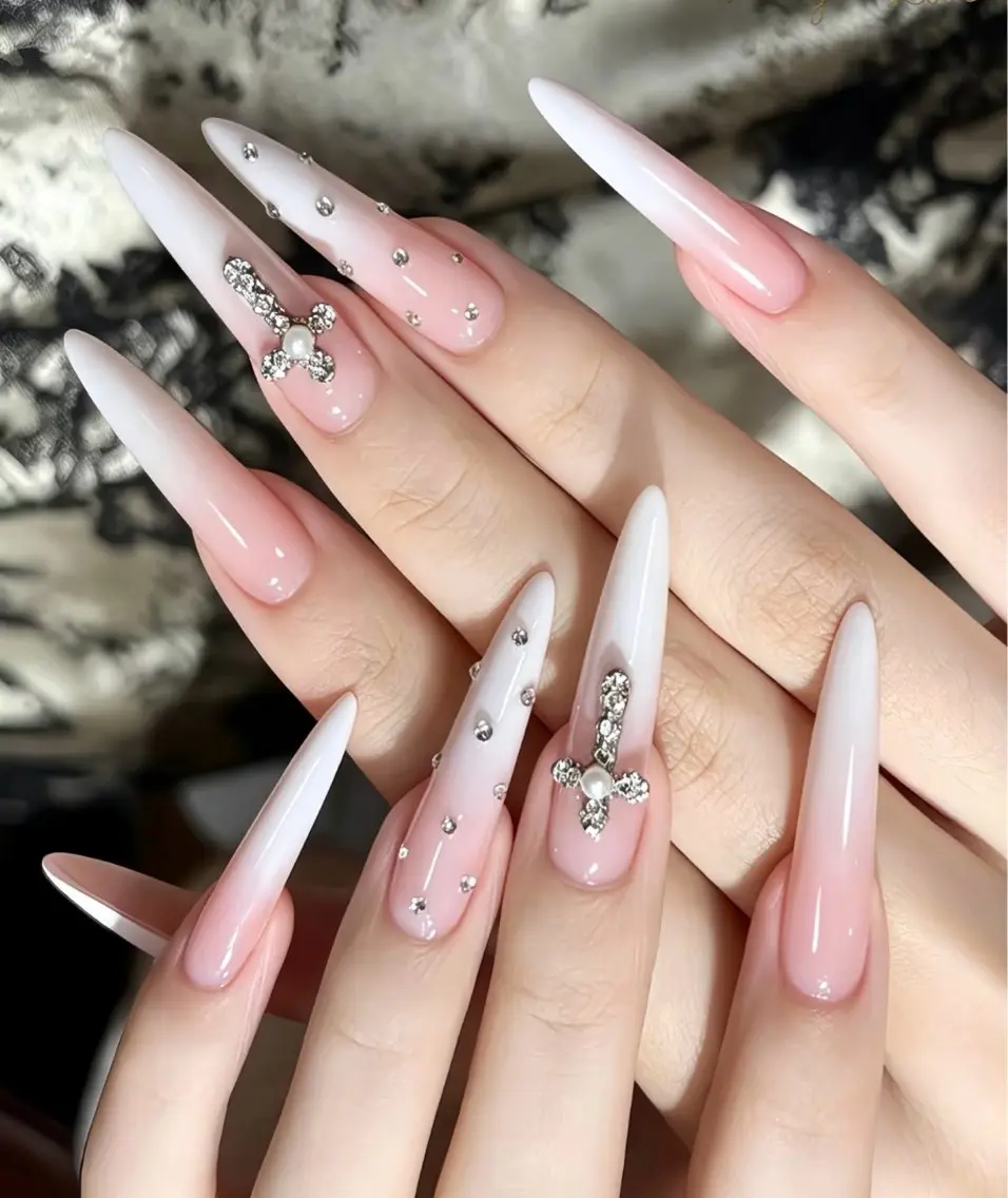 ネイル ハンドネイル H3 Nail Miniのネイルデザイン