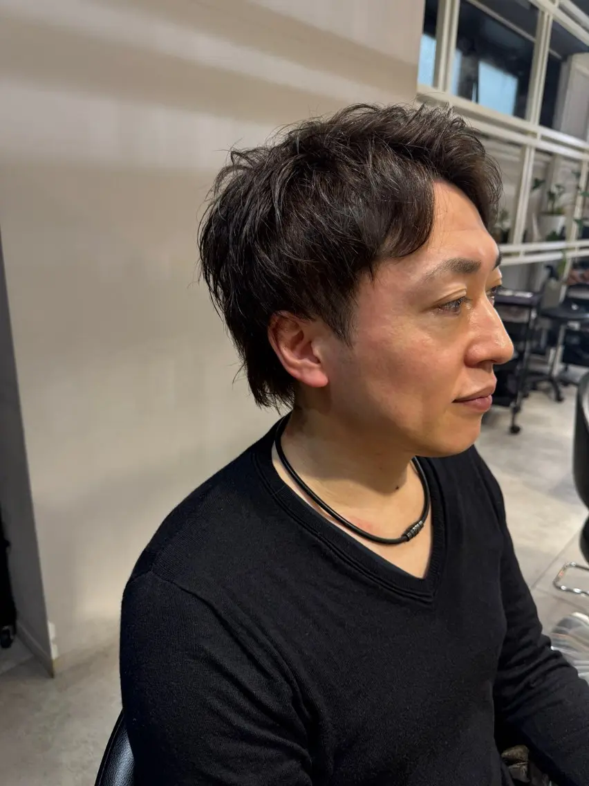 ショート メンズ フェザーパーマ メンズパーマ カット パーマ トリートメント 似合う髪型が 分からない方へのヘアスタイル