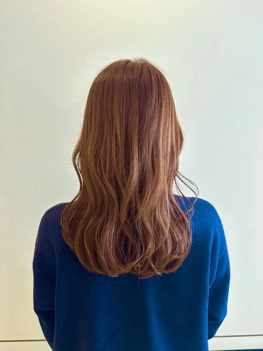 カラー moc 榊 梨緒奈のヘアスタイル