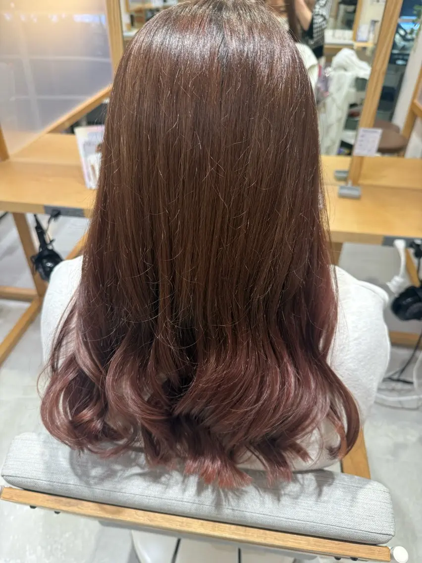 ロング カラー ブリーチ ブラウンカラー グラデーションカラー ピンクカラー 🌟Spinhair 福永えいみ🌙*.｡のヘアスタイル
