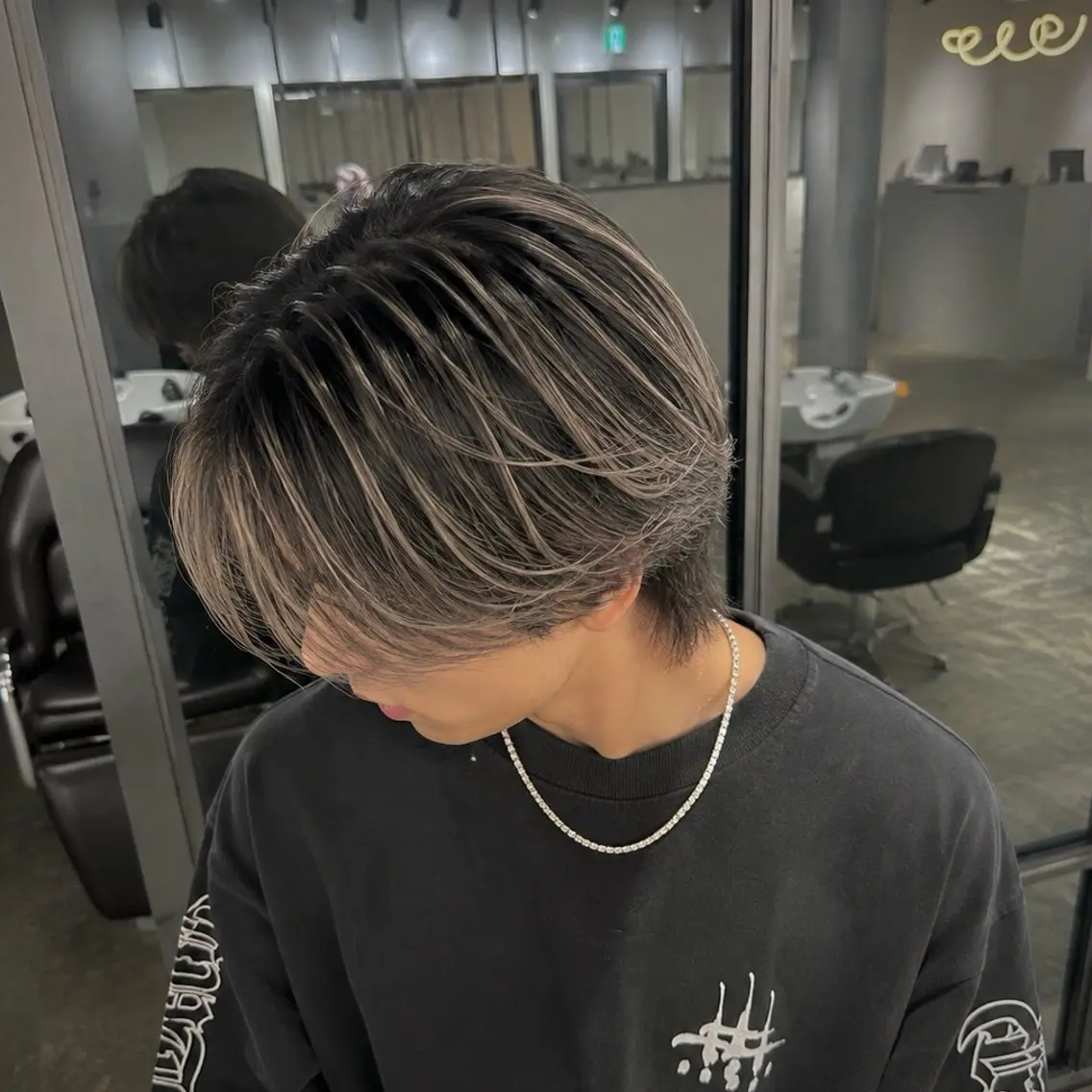 ミディアム カラー メンズ カット ヘアカラー 🇺🇸海外レイヤー 副店長Tsubasaのヘアスタイル
