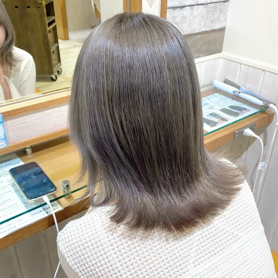 ショート カラー ブリーチ グレージュ ヘアカラー 🌸小島友梨香🌸 ブリーチカラーのヘアスタイル