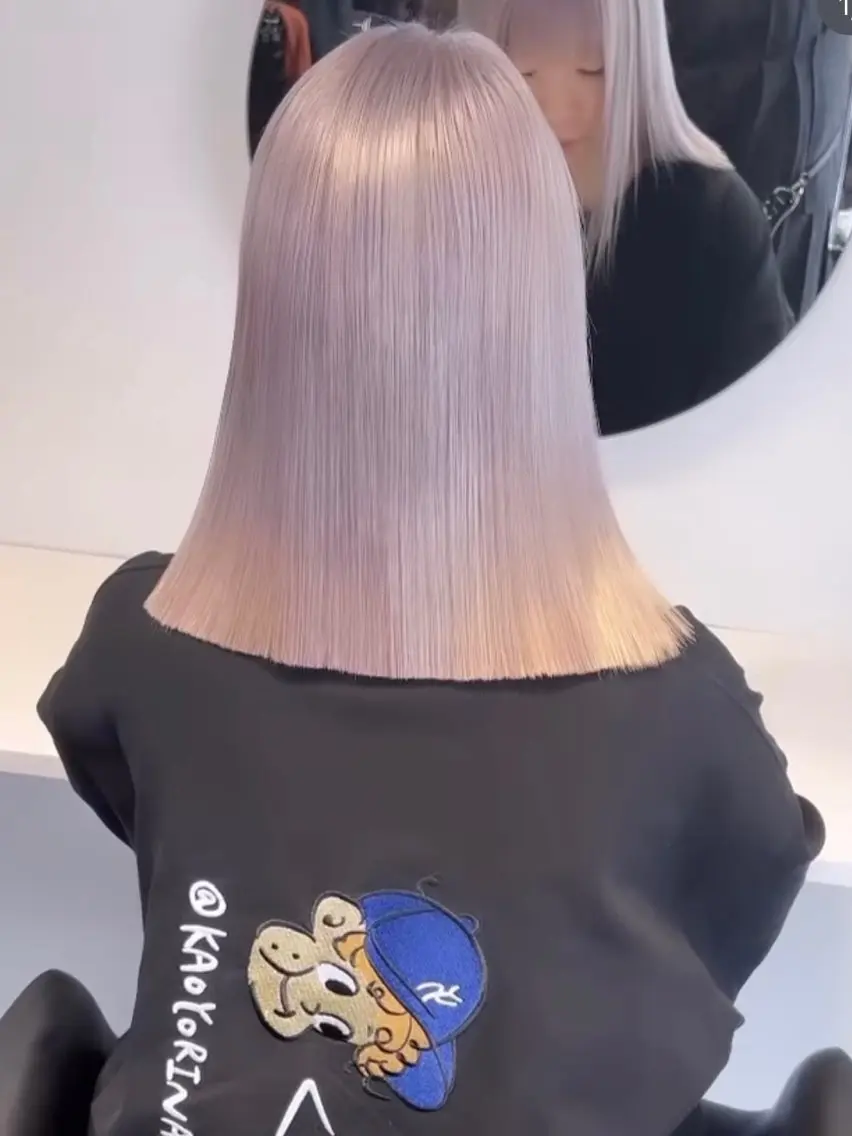 ミディアム カラー 切りっぱなしボブ ベージュカラー ブリーチ 抜きっぱなしブロンド ブロンド ヘアカラー トリートメント ヘアセット 🧡色落ちまで2度 楽しめる🧡ヨシキのヘアスタイル