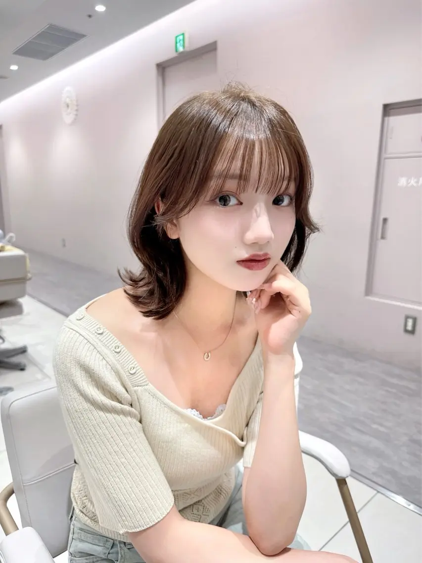 セミロング カラー カット ヘアカラー トリートメント ヘッドスパ ヘアセット 韓国ヘア/レイヤー/ 顔まわり/りょーとのヘアスタイル