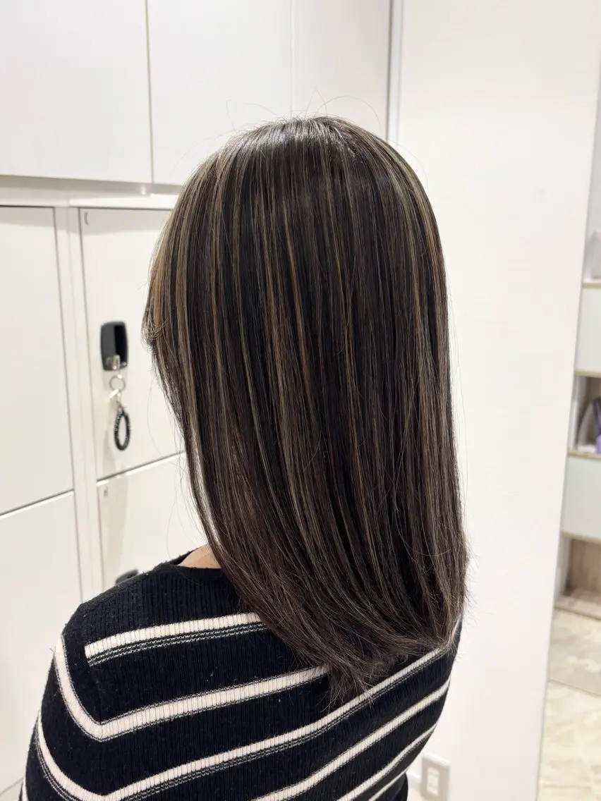 ミディアム カラー ハイライトカラー ハイライト ヘアカラー MIHO/デザイン カラー/似合わせ✂️のヘアスタイル