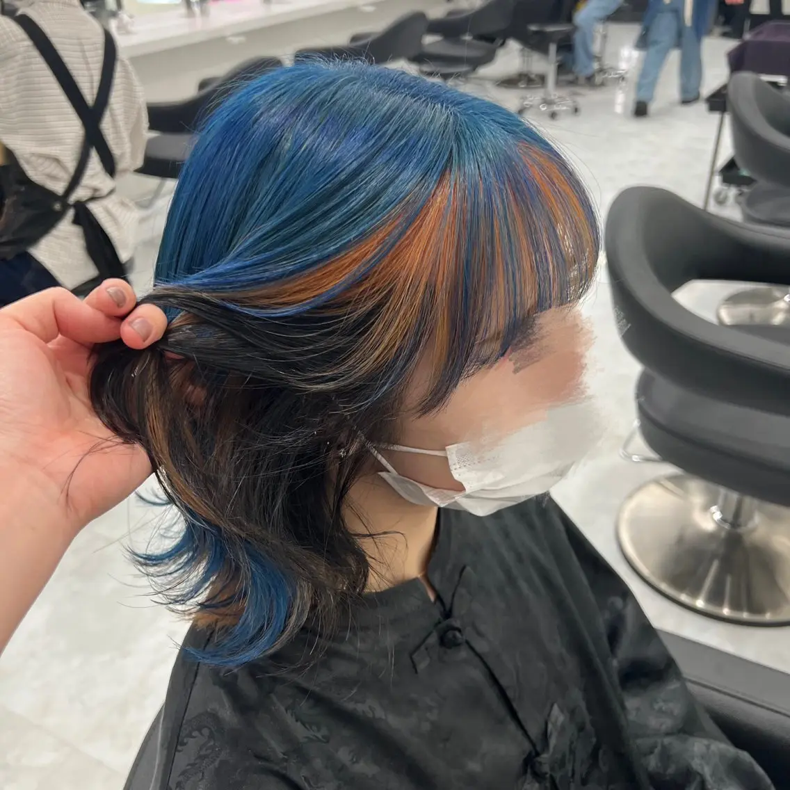 セミロング カラー ヘアアレンジ ヘアカラー トリートメント 🌈くれは🎨デザイ ン🌟ダメージレスのヘアスタイル