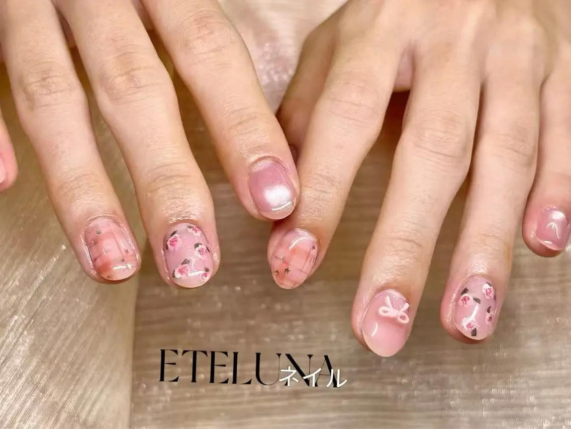 ネイル マグネットネイル 持ち込み ニュアンスネイル ハンドネイル ハンドケア ETE LUNA NAILのネイルデザイン