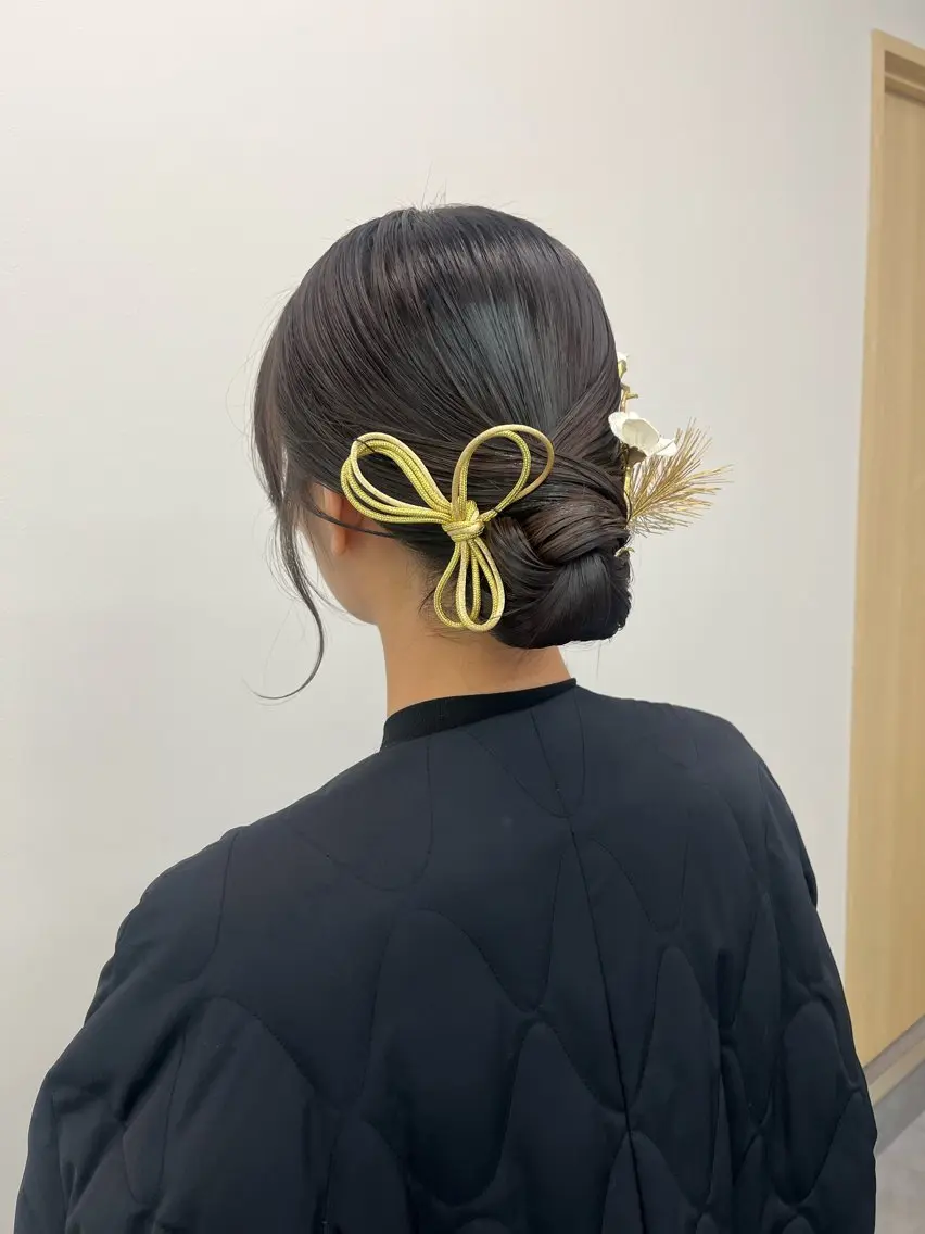 お呼ばれヘアセットの写真