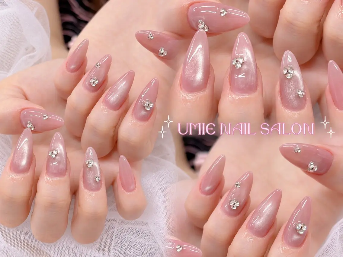 ネイル フットネイル フレンチネイル ジェルネイル ガラスフレンチ マグネットネイル UMIE NAIL SALONのネイルデザイン