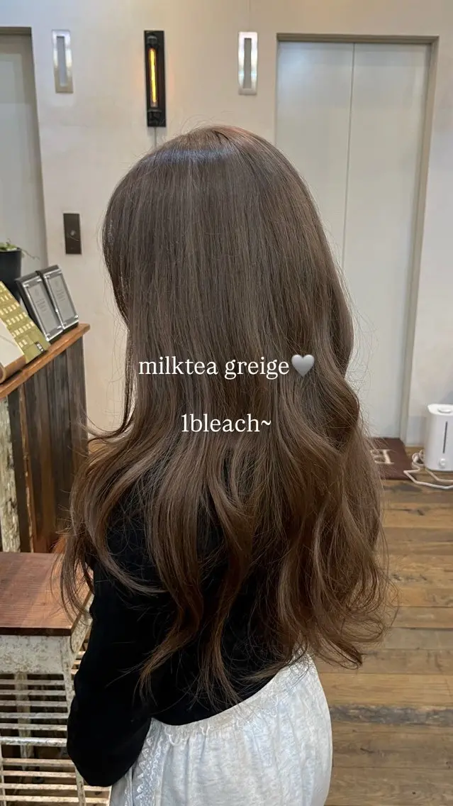 カラー ブリーチ グレージュ ミルクティーグレージュ ヘアカラー トリートメント ブリーチ◎／ 銀座／秋葉香乃のヘアスタイル