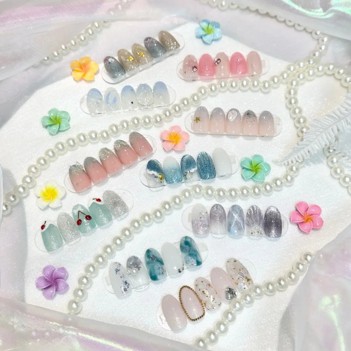 ネイル ブルー ラメ(グリッター) ホワイト WISTERIA hayamiのネイルデザイン