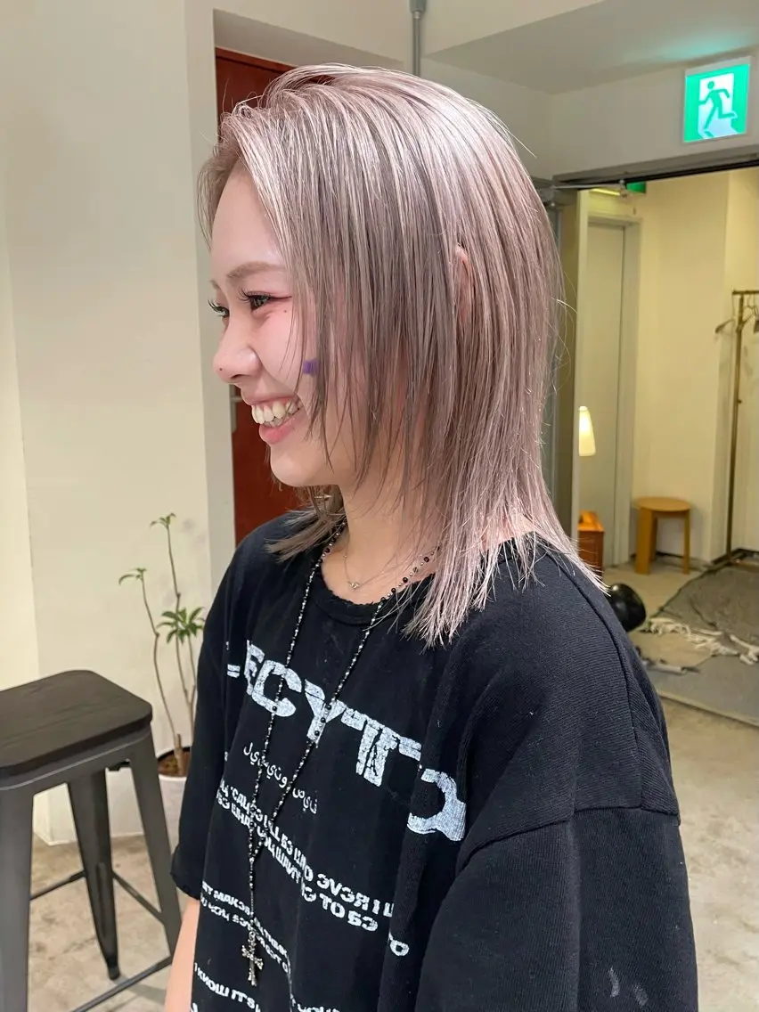ミディアム カラー カット ヘアカラー トリートメント さと ちはるのヘアスタイル