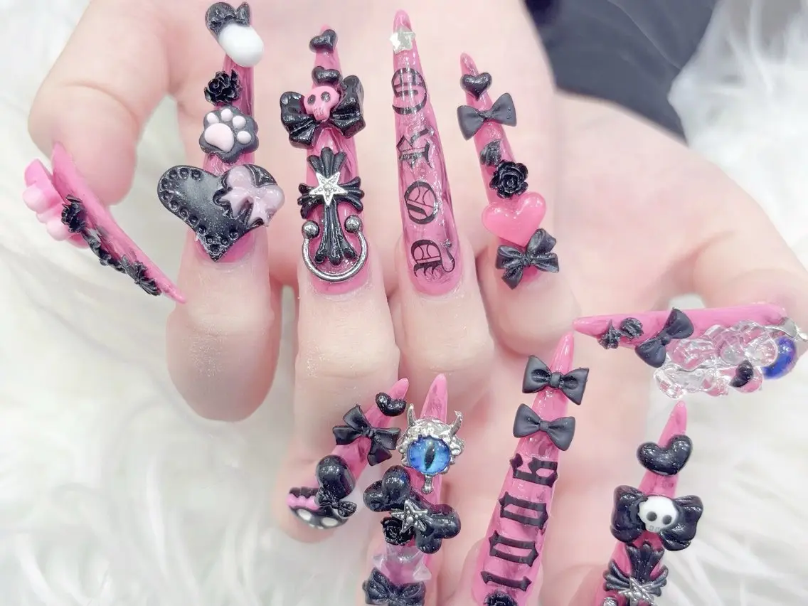 ネイル 成人式 大理石ネイル(マーブル) 持ち込み ネイルチップ 冬ネイル ハンドネイル MoMoA Nail ネイル長さ出し専門店のネイルデザイン