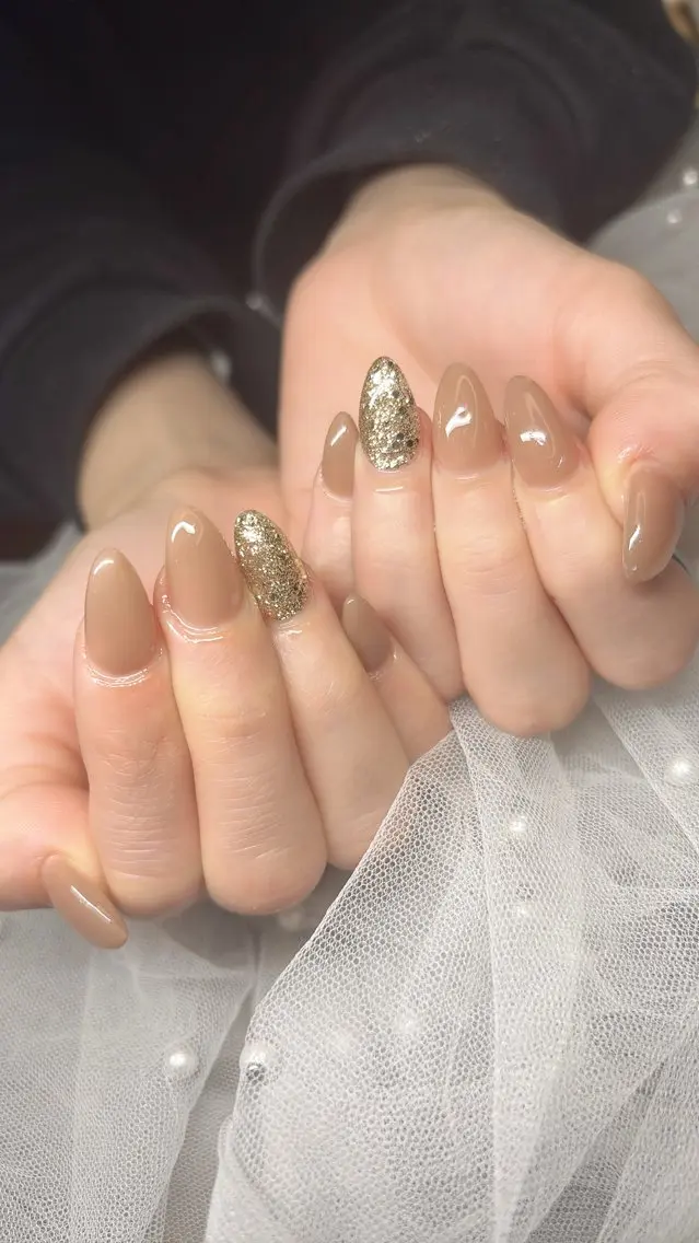 ネイル ゴールド ラメ(グリッター) シンプルネイル ハンドネイル happiness nailのネイルデザイン