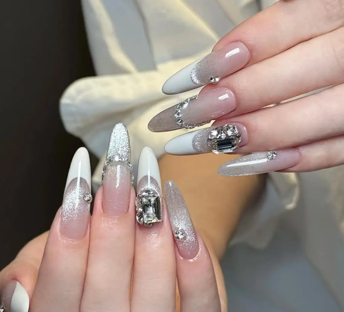 ネイル ハンドネイル ハンドケア 🍑 momo_nailのネイルデザイン
