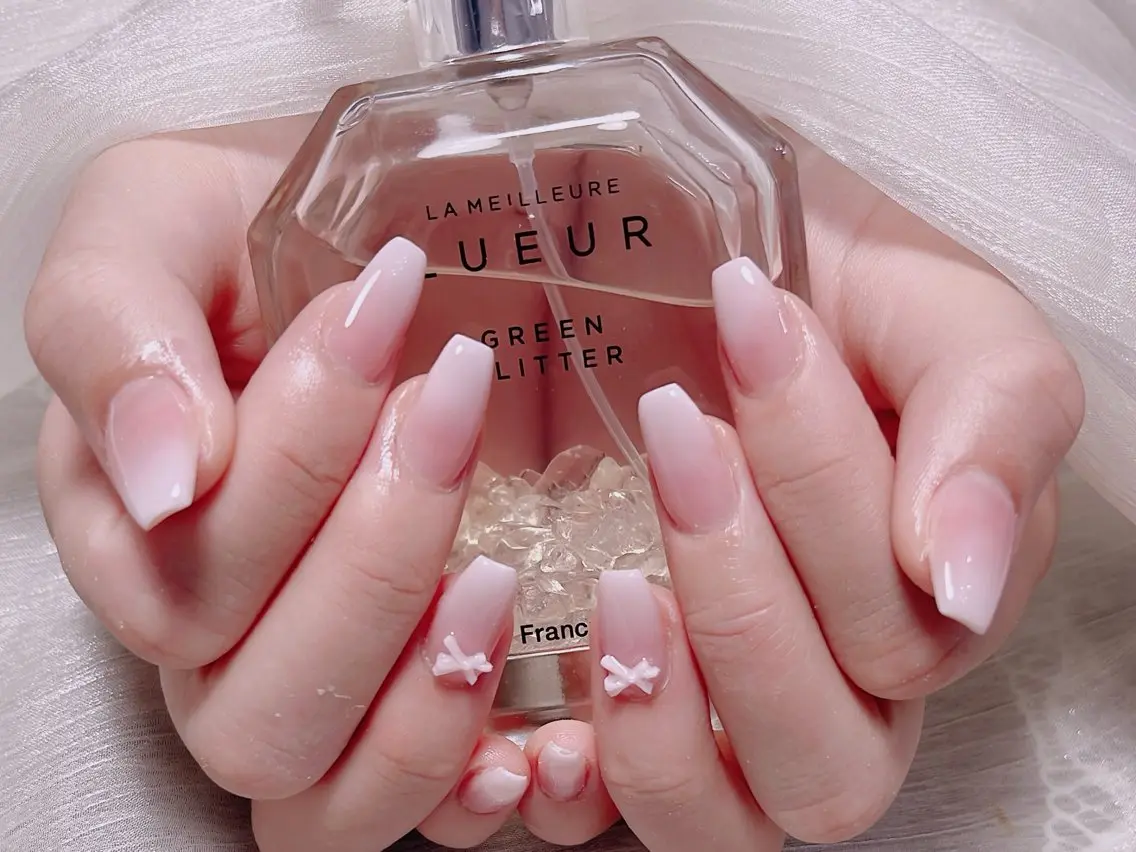 ネイル ハンドネイル KARI ネイルサロンのネイルデザイン