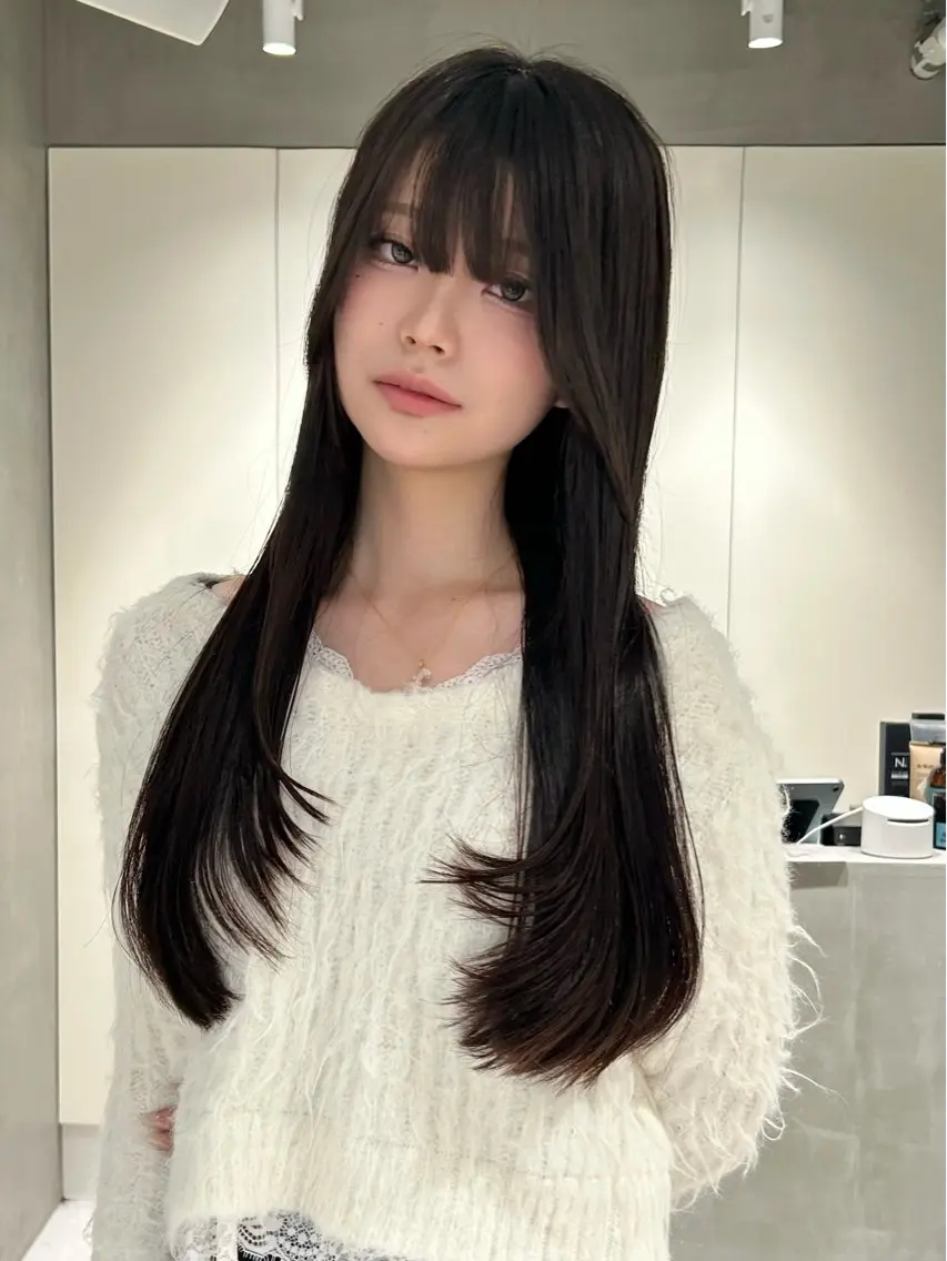似合わせカット✂️➕サラサラ縮毛矯正✔️の写真