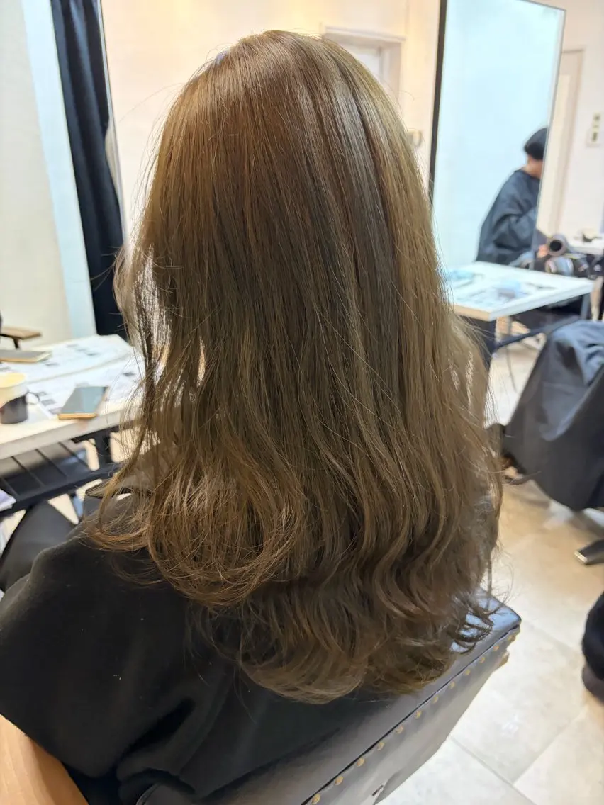 セミロング カラー 🥀韓国ヘア🥀 宮津真菜のヘアスタイル