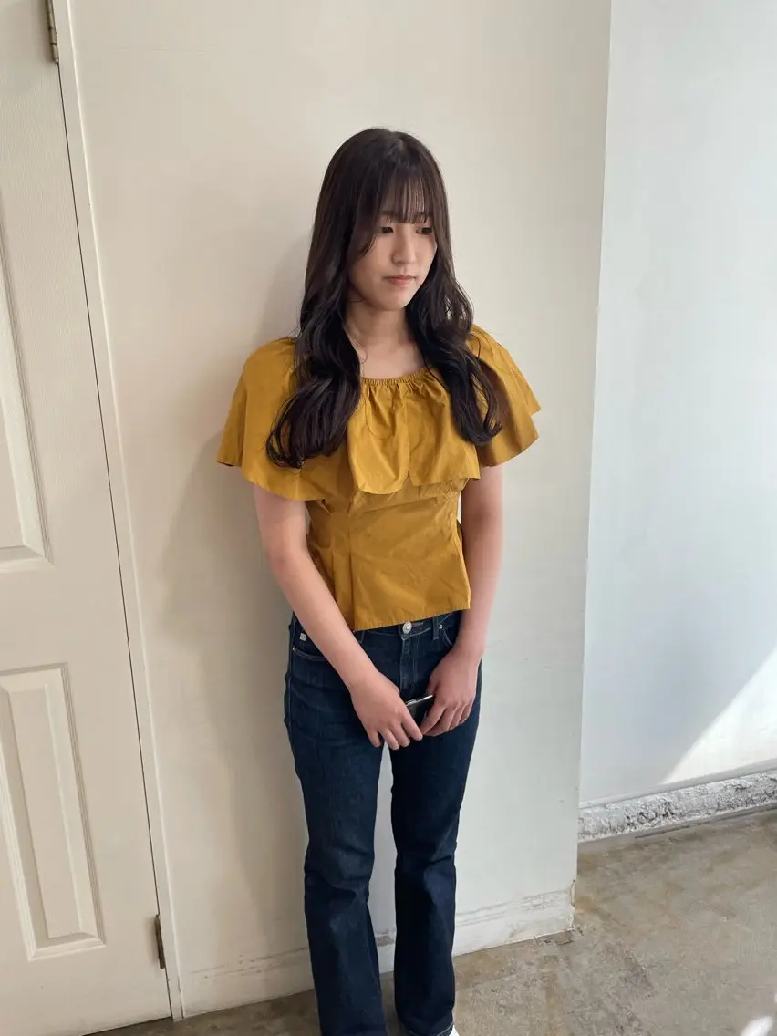 ロング カラー ダブルカラー グレージュ ヘアカラー トリートメント MIOベージュカラー 柔らかいカラーのヘアスタイル