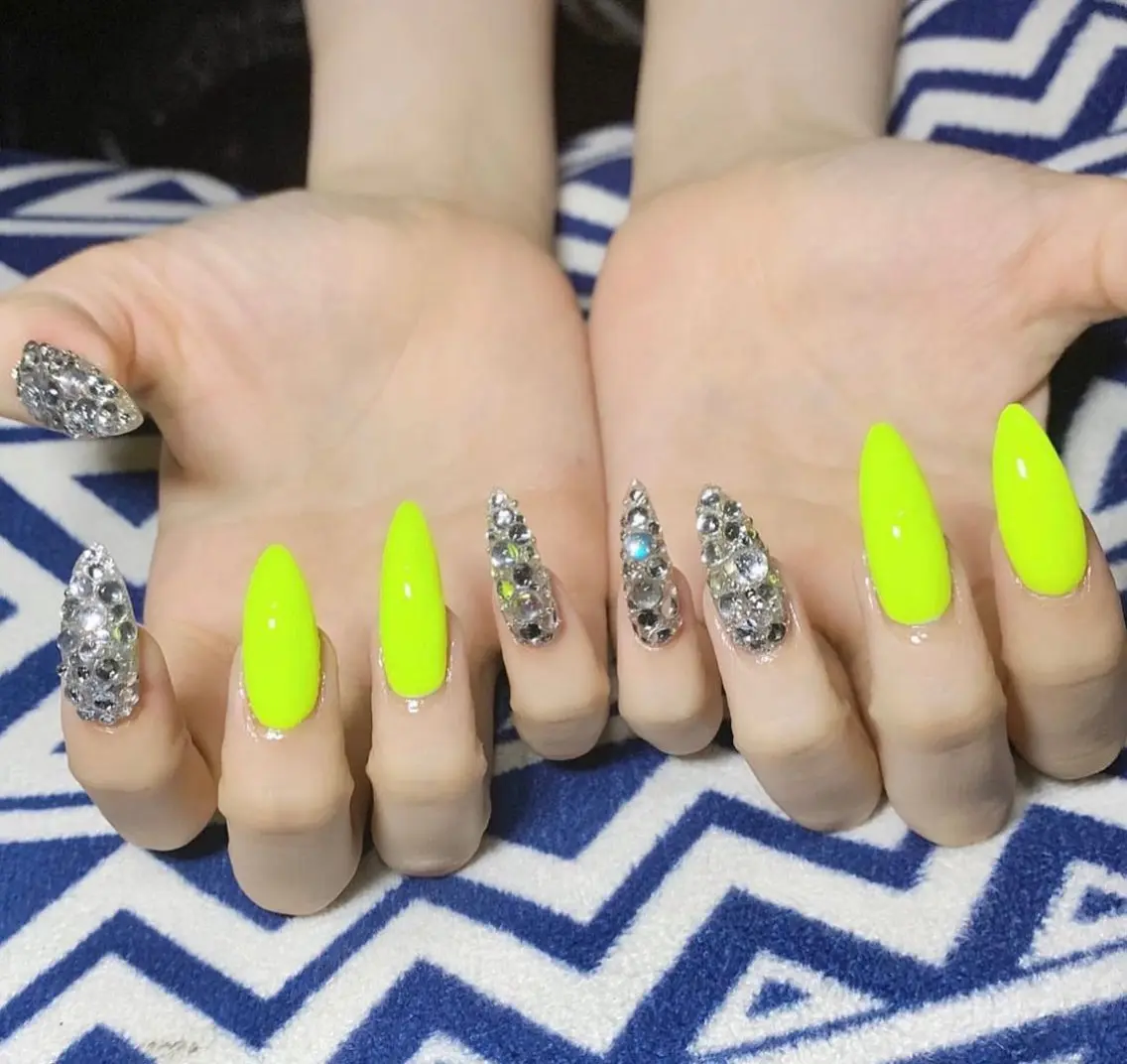 ネイル ハンドネイル フットネイル MHR nailのネイルデザイン