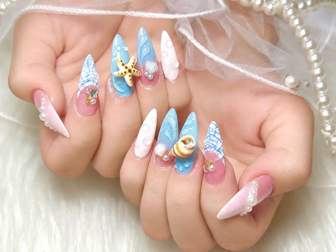 ネイル AURA NAIL 上前津のネイルデザイン