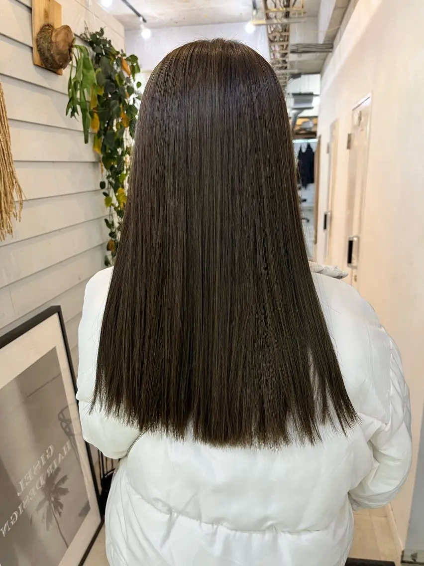 ミディアム カラー ベージュカラー オリーブベージュ カット ヘアカラー トリートメント ブリーチ有無Wカラー メンズパーマ大成のヘアスタイル