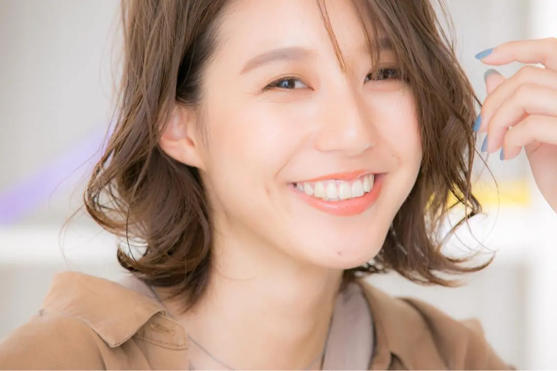 ミディアム ボブ くびれヘア レイヤーカット 髙木 みのりのヘアスタイル