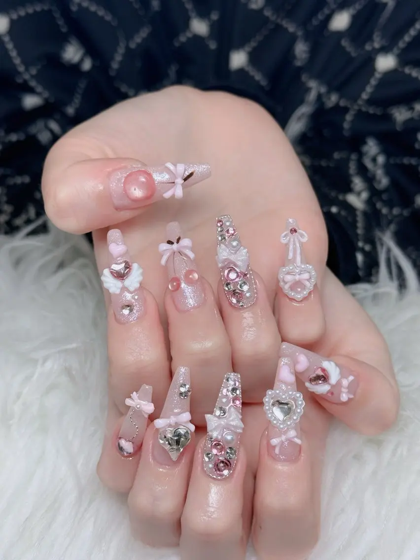 ネイル オーロラネイル チークネイル 長さ出し フレンチネイル ハロウィン Lumi Shinokuboのネイルデザイン
