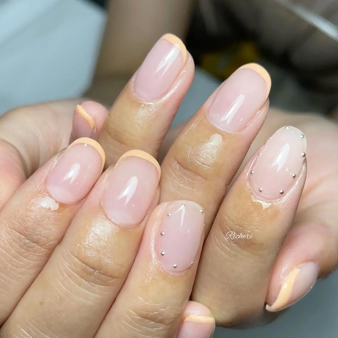 ミディアム ネイル 韓国風ヘア アートネイル フレンチネイル ジェルネイル 韓国ネイル richeri beautyのネイルデザイン