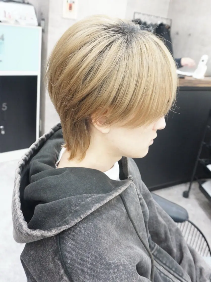 メンズ メンズハイトーン マッシュウルフ マッシュ メンズウルフカット ウルフカット カット ヘアカラー トリートメント hair teria ryu 大塚のヘアスタイル