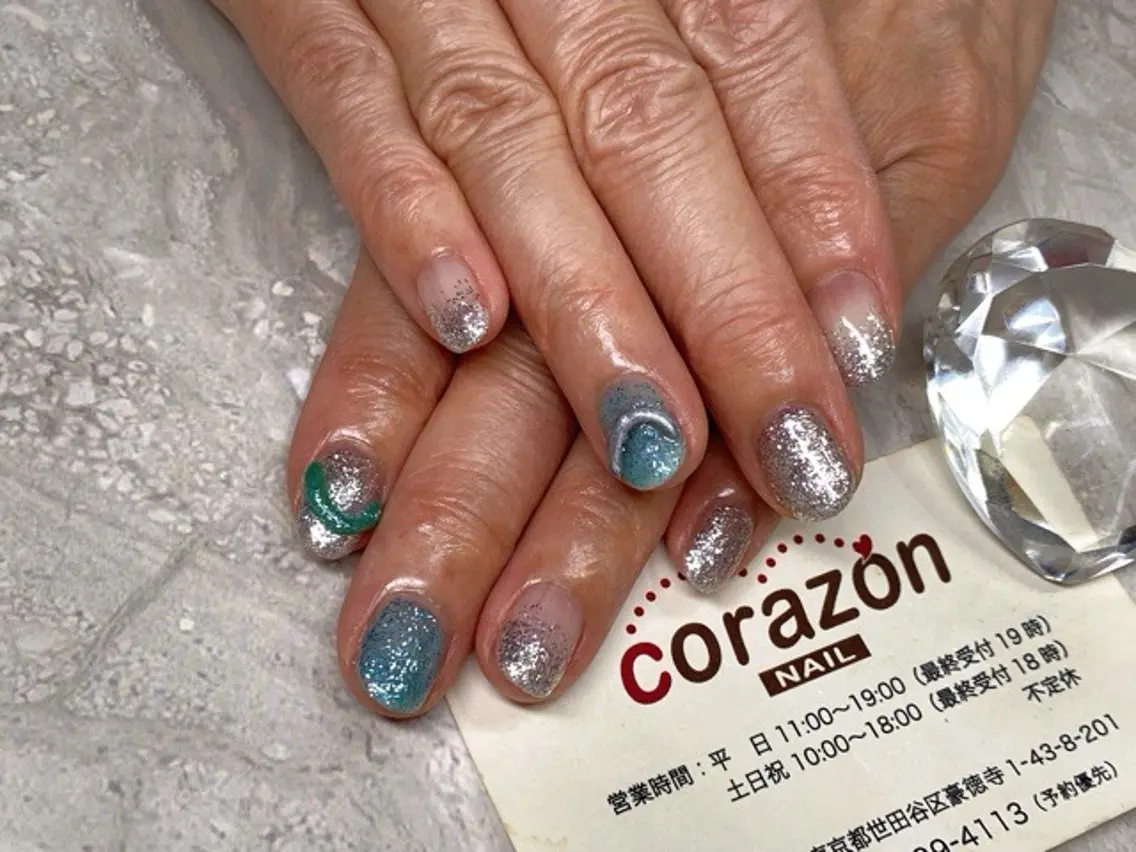 ネイル ジェルネイル シルバー ネイリスト aicoのネイルデザイン