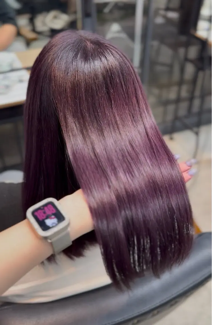 ロング ヘアカラー 坪井 楓のヘアスタイル