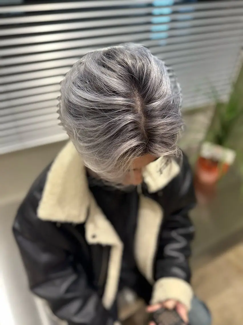 ミディアム カラー メンズ メンズバレイヤージュ メンズブリーチ センターパート メンズハイトーン バレイヤージュ カット ヘアカラー ヘアセット 最終募集カラー40% OFF1名限定愛須のヘアスタイル