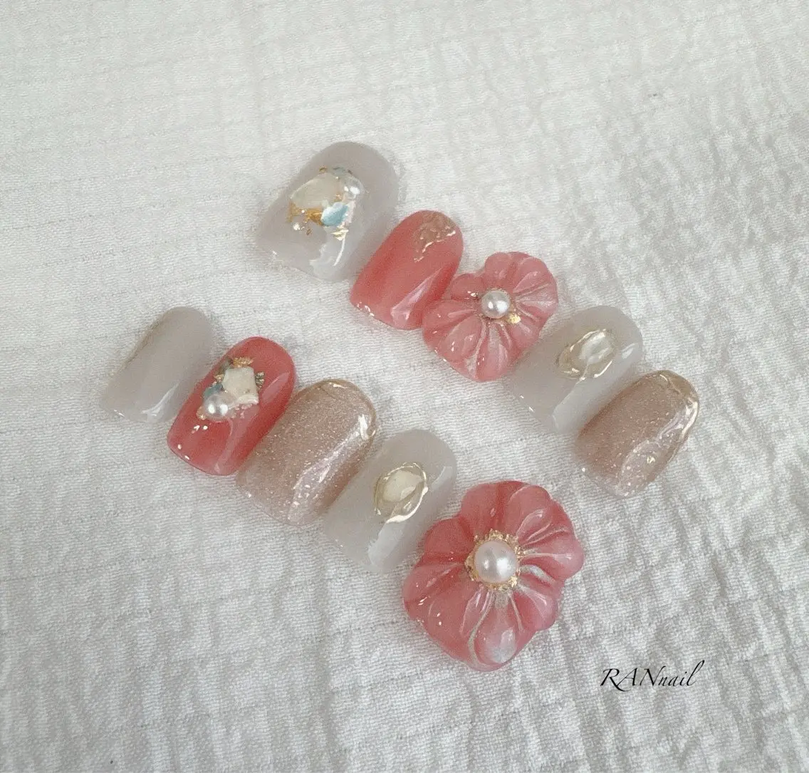 ネイル フラワーネイル 卒業式 ぷっくりネイル シンプルネイル 春ネイル ハンドネイル フットネイル RAN nailのネイルデザイン