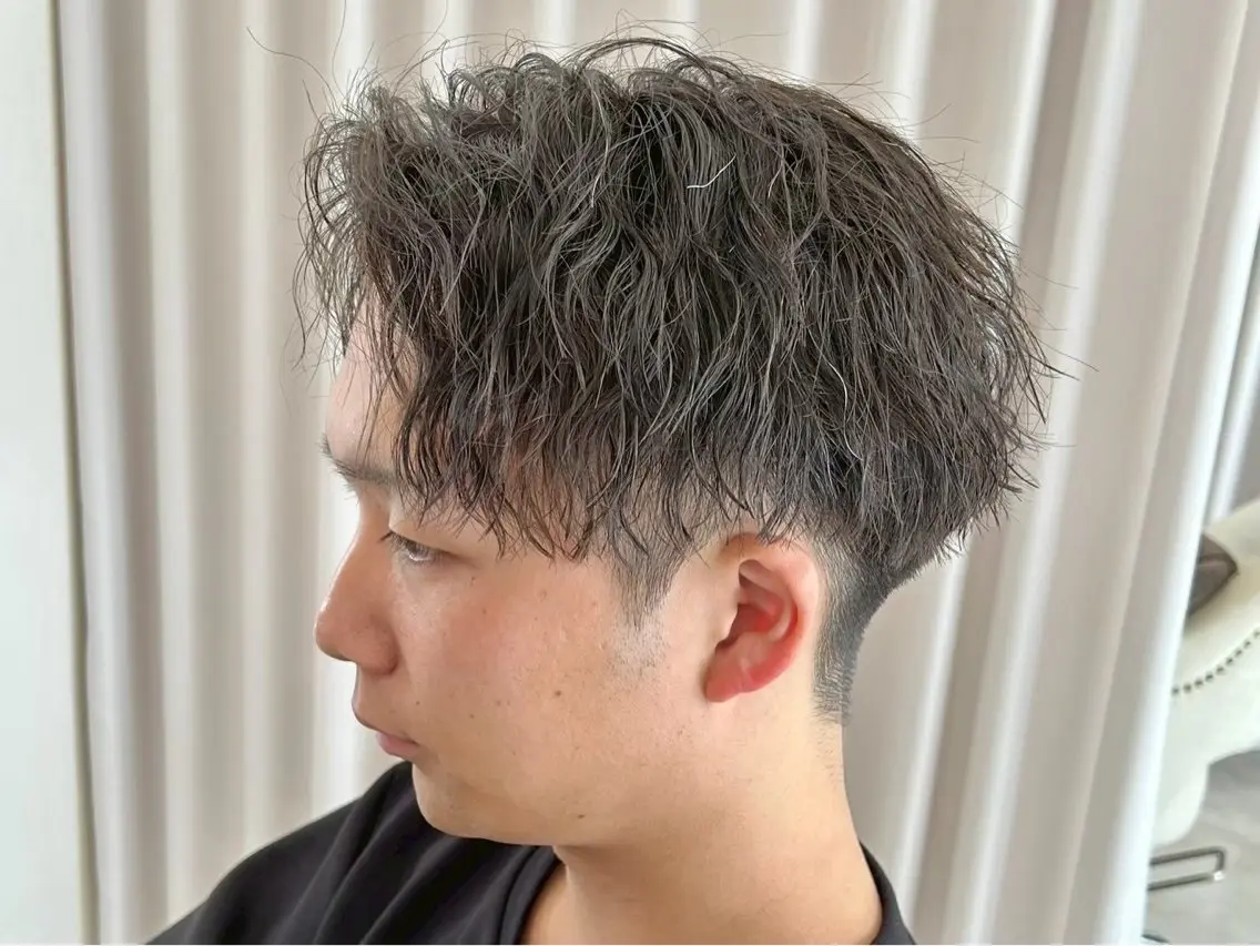 ショート センターパート 韓国ヘア・綾也のヘアスタイル