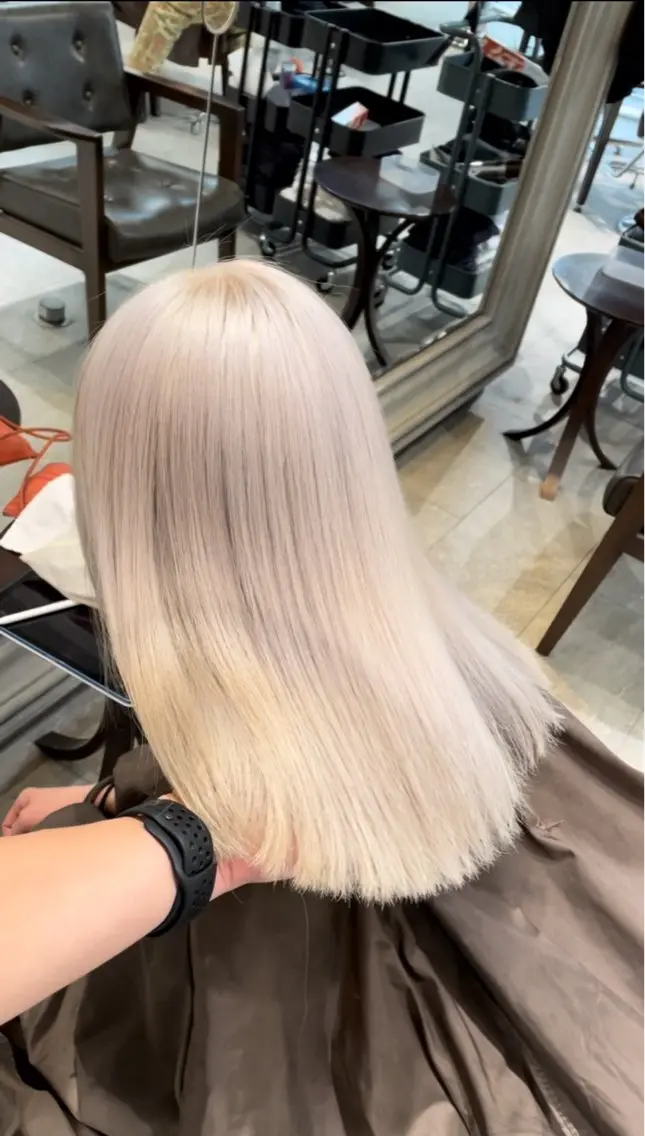 ミディアム カラー パーマ ヘアアレンジ ヘアカラー トリートメント ブリーチカラー🤍 颯馬🐈‍⬛のヘアスタイル