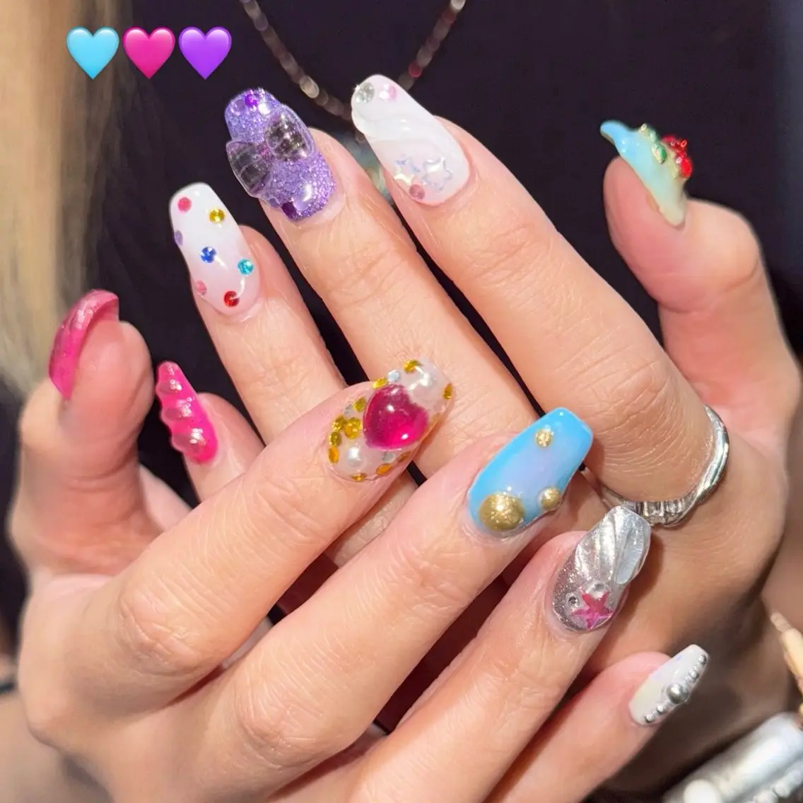 ネイル ハンドネイル 🩶レイナ🩶 color/nailのヘアスタイル