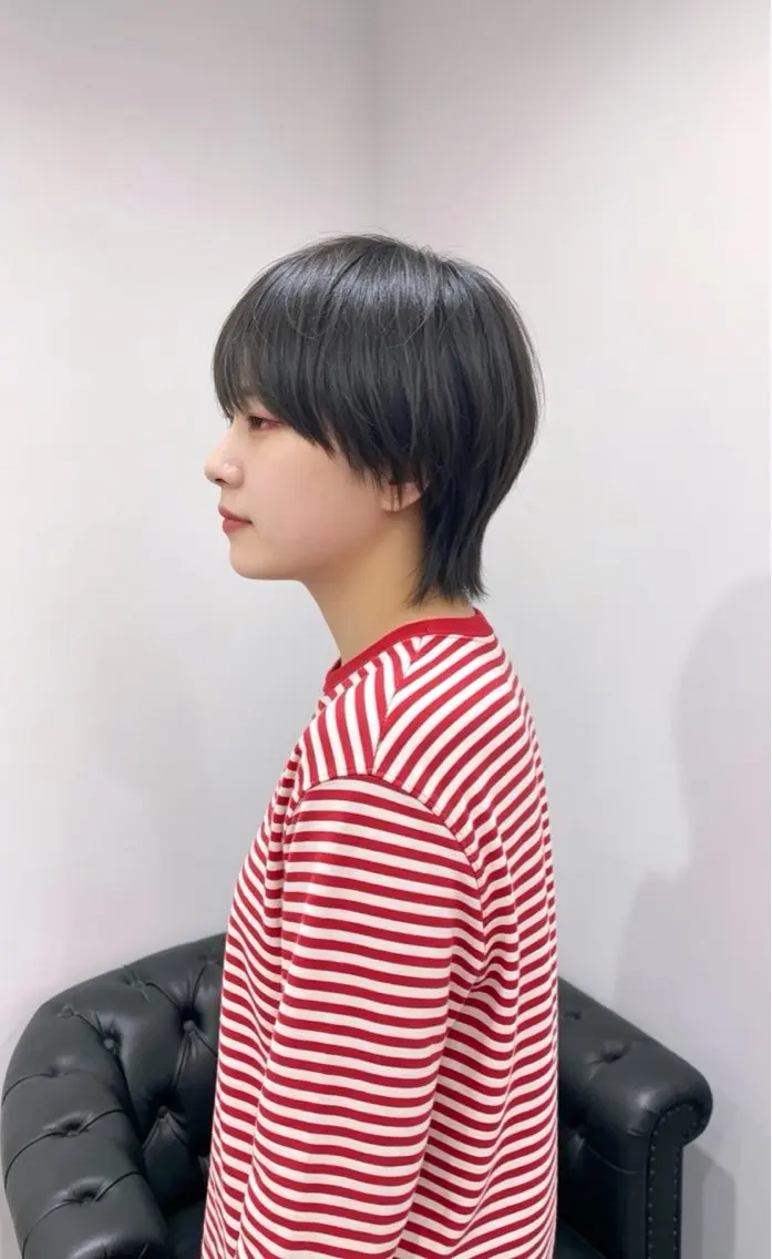 ショート 友田 千栄のヘアスタイル