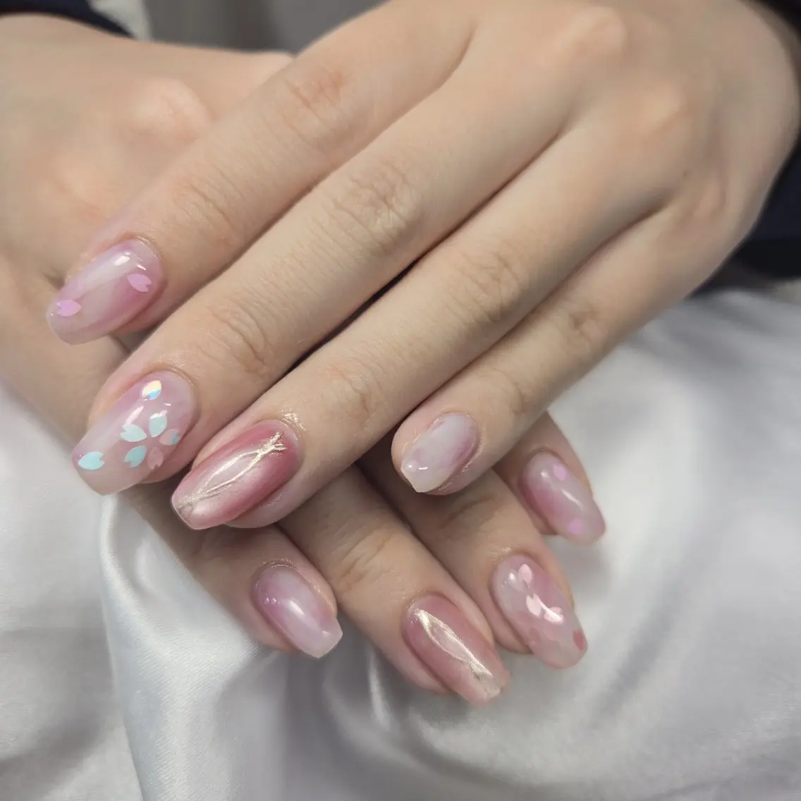 ネイル ハンドネイル ネイルサロンベルティ .ひとみのネイルデザイン
