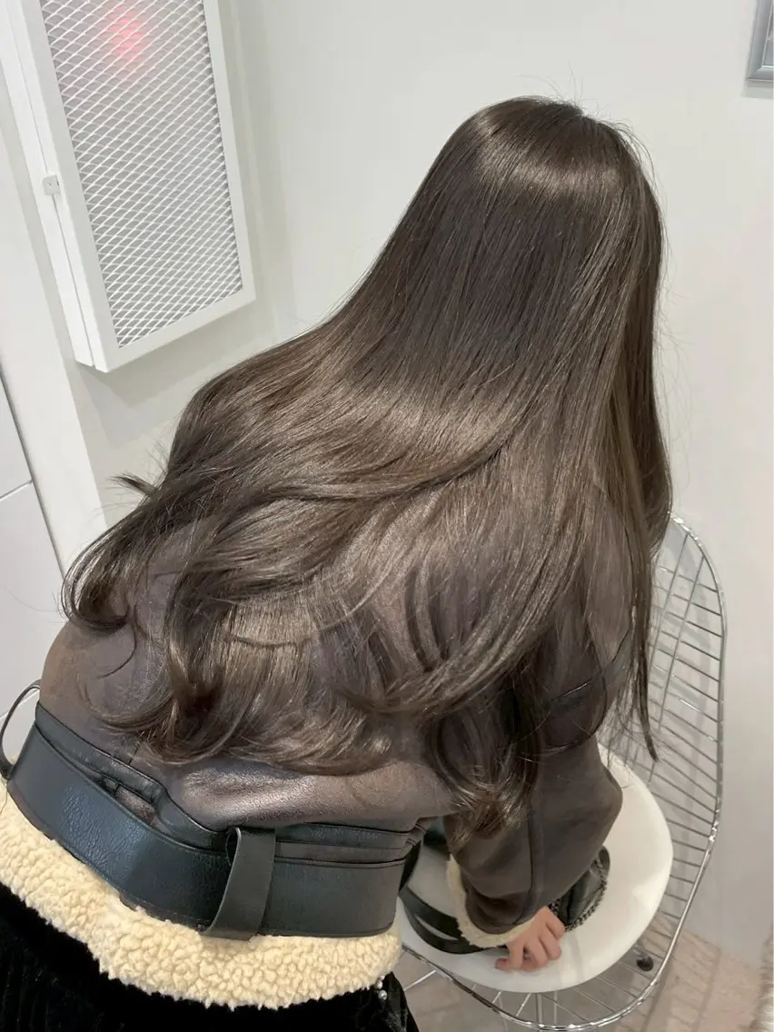 ロング カラー 神崎 琴音のヘアスタイル