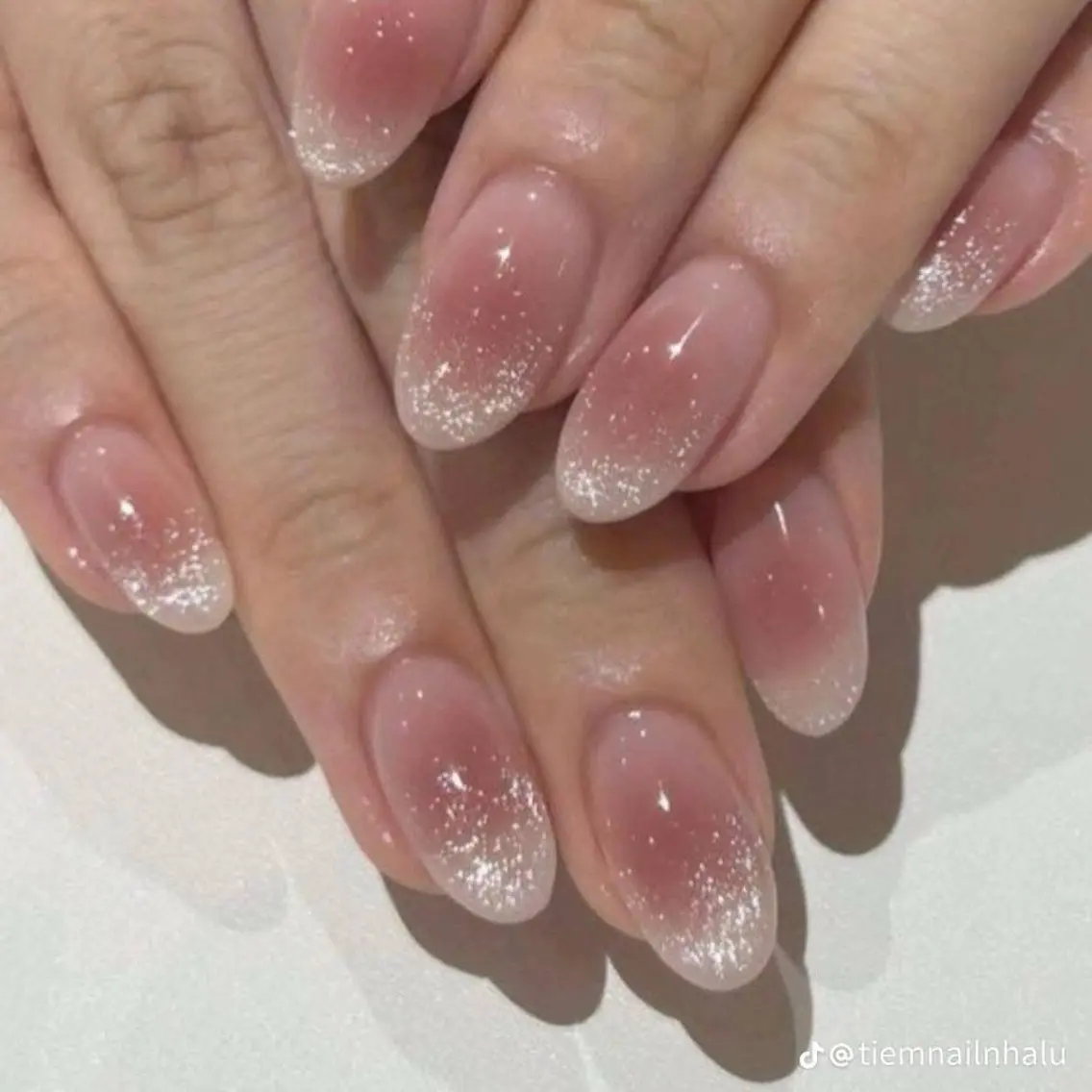 ネイル 長さ出し フレンチネイル グラデーション 卒業式 マグネットネイル MIHANA NAILのネイルデザイン
