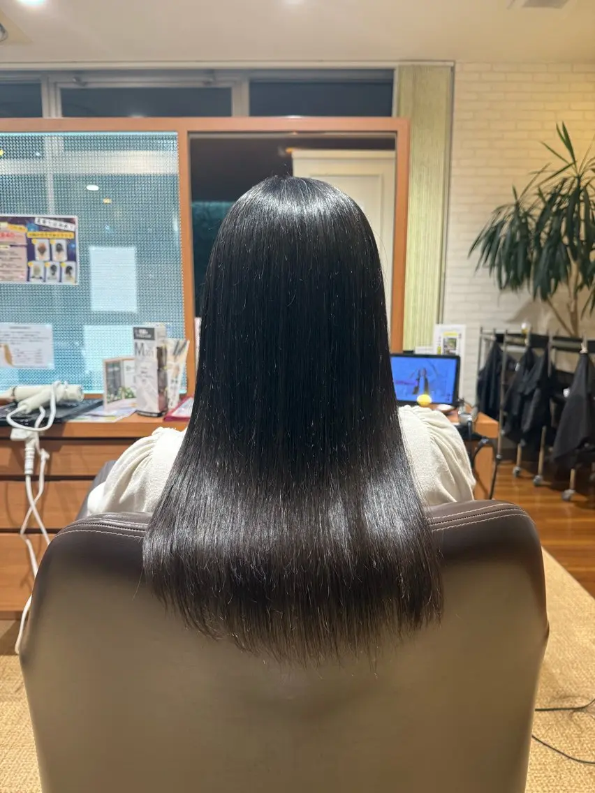 セミロング 縮毛矯正 トリートメント 🍏平山 七菜🏠のヘアスタイル