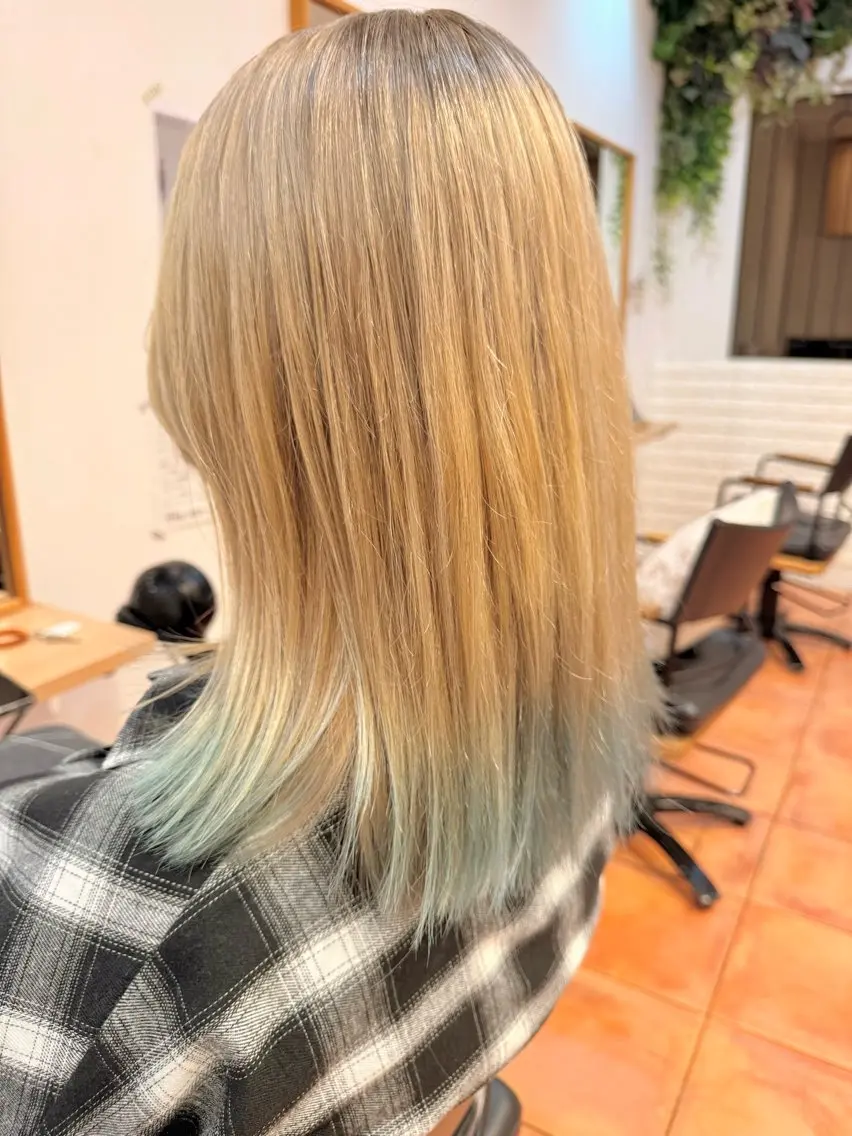 カット＋ブリーチ＋ダブルカラー＋トリートメントの写真