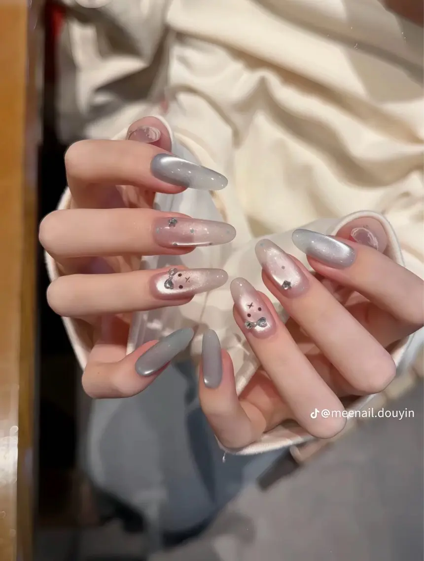 ネイル 韓国ネイル マグネットネイル 持ち込み ハンドネイル Dyo Nail_Royalのネイルデザイン